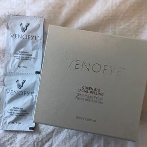 Venofye queen bee facial peeling with free sample!